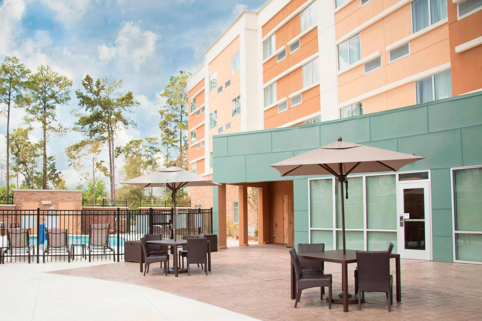 Courtyard By Marriott Houston City Place Spring Exterior foto