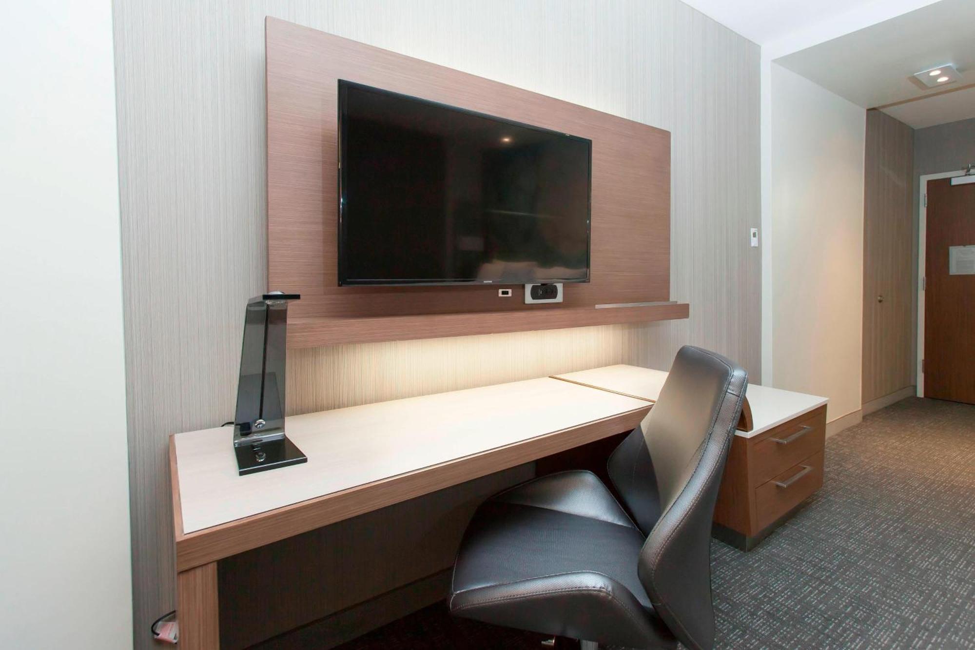 Courtyard By Marriott Houston City Place Spring Exterior foto